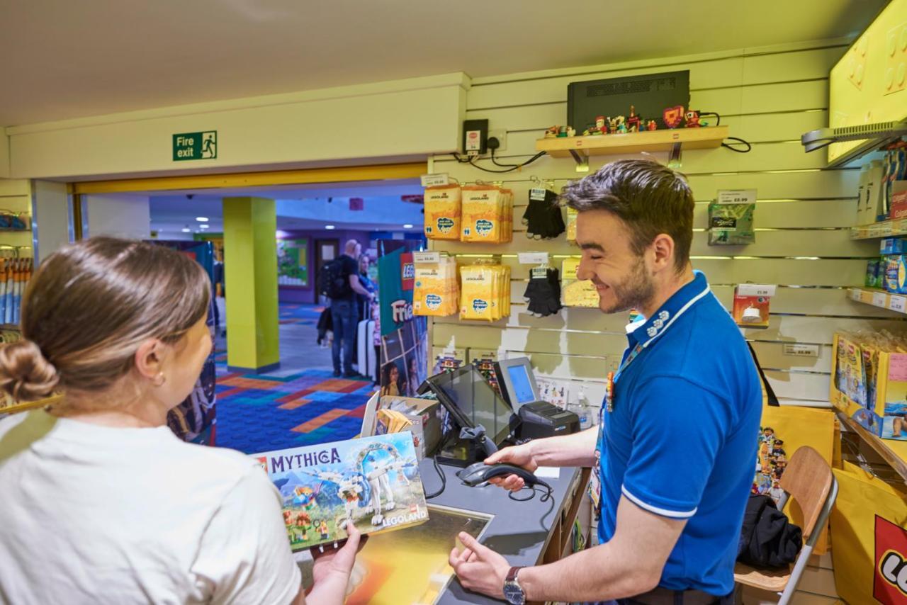 Legoland Windsor Resort 外观 照片